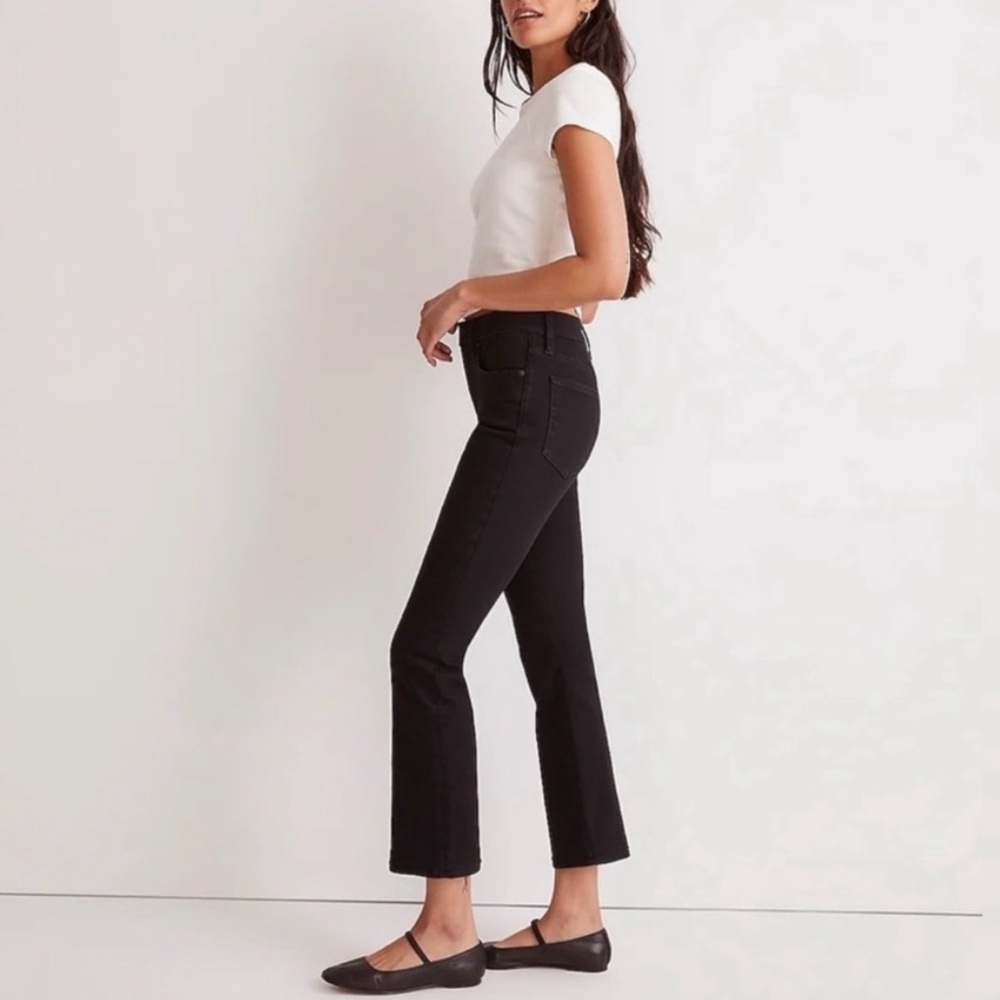 Madewell Mid Rise Kick Out Jeans Size 31 Black Flare Leg Crop
